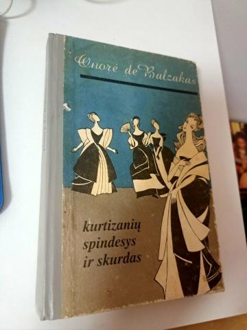 Daiktas Kurtizanių spindesys ir skurdas 1,50€