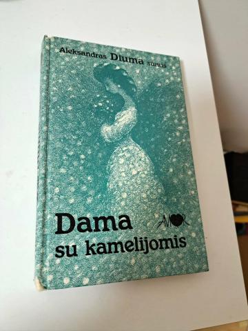 Daiktas Dama su kamelijomis 1€
