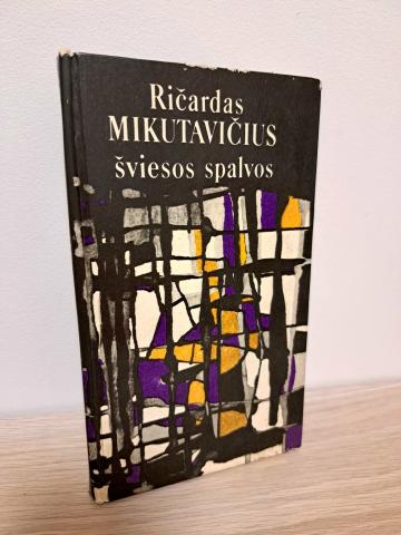 Daiktas Šviesos spalvos 1,50€