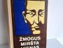 Daiktas Žmogus miršta vienas 1,50€