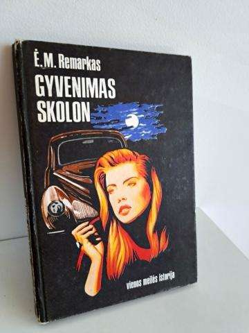 Daiktas Gyvenimas skolon 1,50€