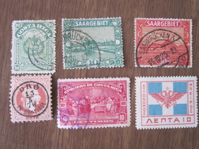 Daiktas Įvairūs seni pašto ženklai.