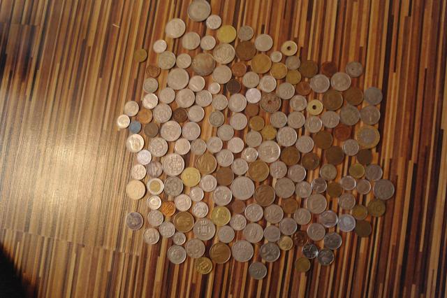 Daiktas monetos ivairios  europos saliu