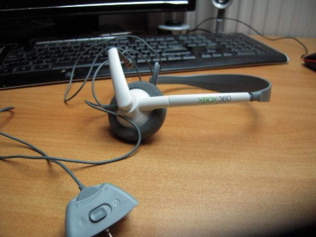 Daiktas Parduodu originalias Xbox 360 ausines.