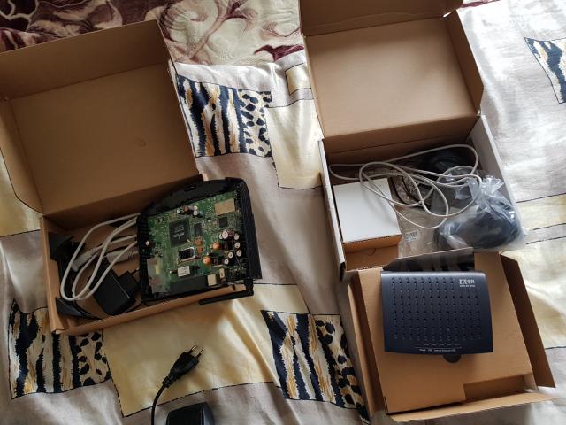 Daiktas Modemai ir kolonėlės