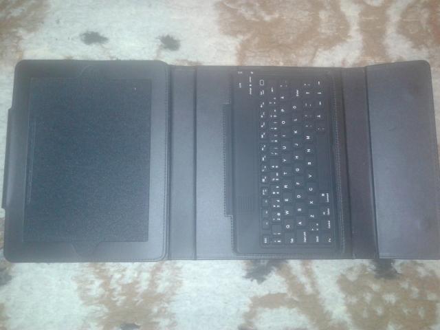 Daiktas bluethooth klaviatura plancetiniam kompiuteriui