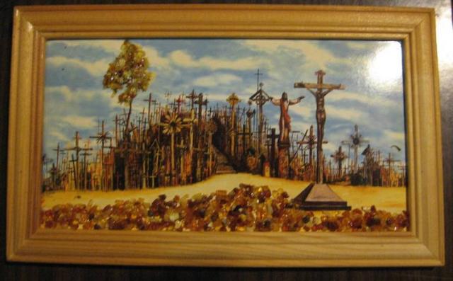 Daiktas Paveiksliukas su gintaru - Kryžių kalnas