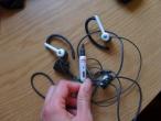 Daiktas Sony Ericsson dvejos Ausines