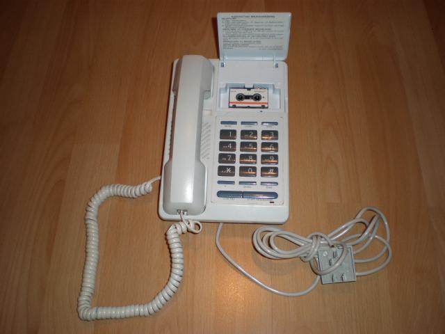 Daiktas Telefonas- autoatsakovas