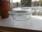 Daiktas stiklinis kepimo puodas su dangciu