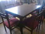 Daiktas stalas ir 6kedes