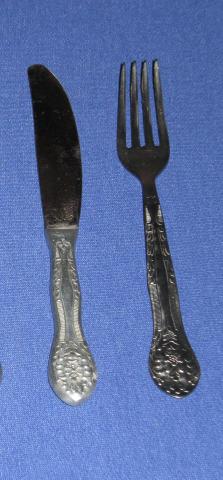 Daiktas Senovinis saukstas ir sakute