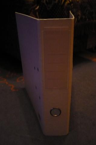 Daiktas aplankas (geltonas ir baltas)