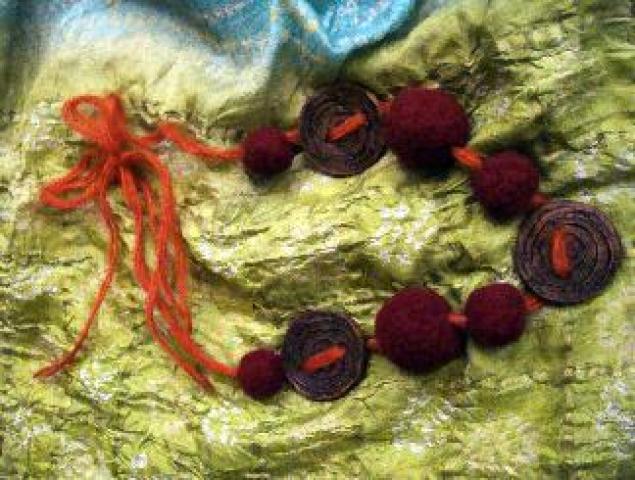 Daiktas kaklo papuošalas