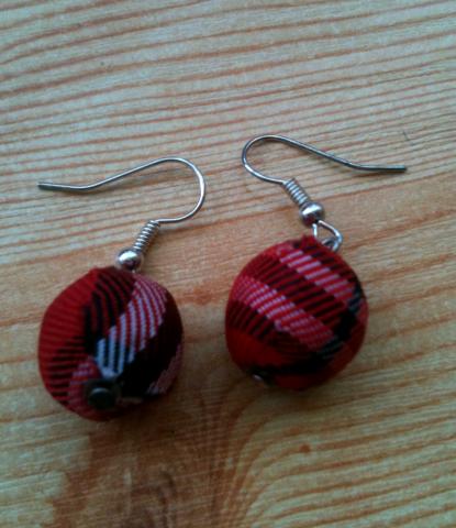 Daiktas Languoti medžiaginiai auskariukai