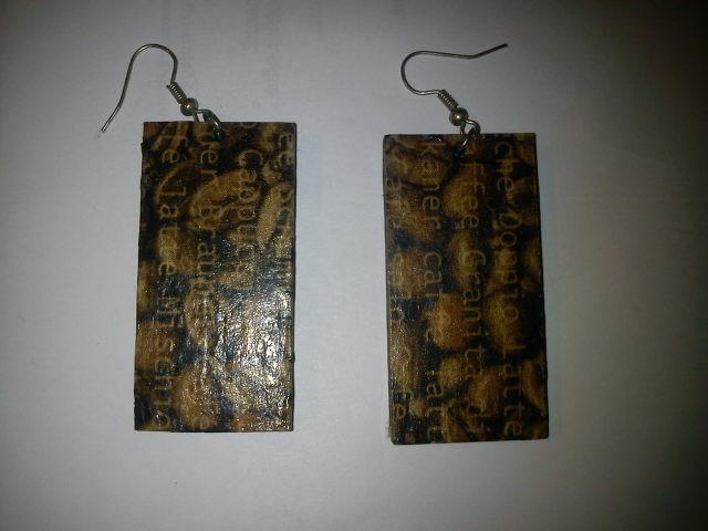 Daiktas Auskarai. Dekupažas.