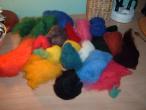 Daiktas ivauriu spalvu vilna 