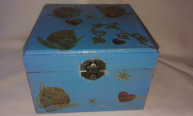 Daiktas Parduodu dekupažuotą papuošalų dėžutę