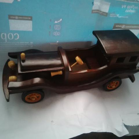 Daiktas suvenyras masina