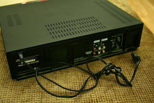 Daiktas JVC VHS grotuvas HR-J748EE